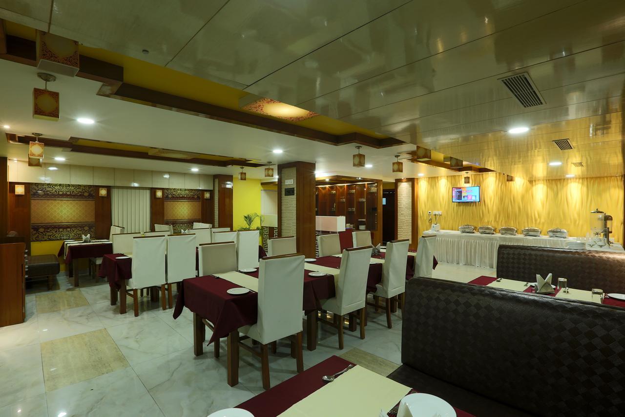 Hotel Sj International Guwahati Dış mekan fotoğraf