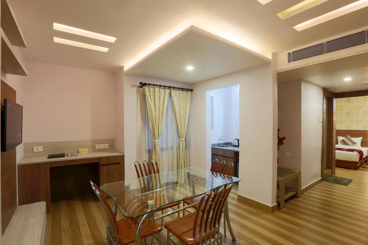 Hotel Sj International Guwahati Dış mekan fotoğraf