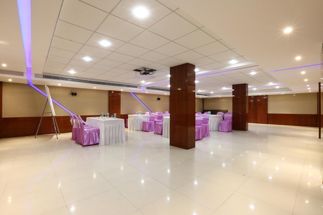 Hotel Sj International Guwahati Dış mekan fotoğraf