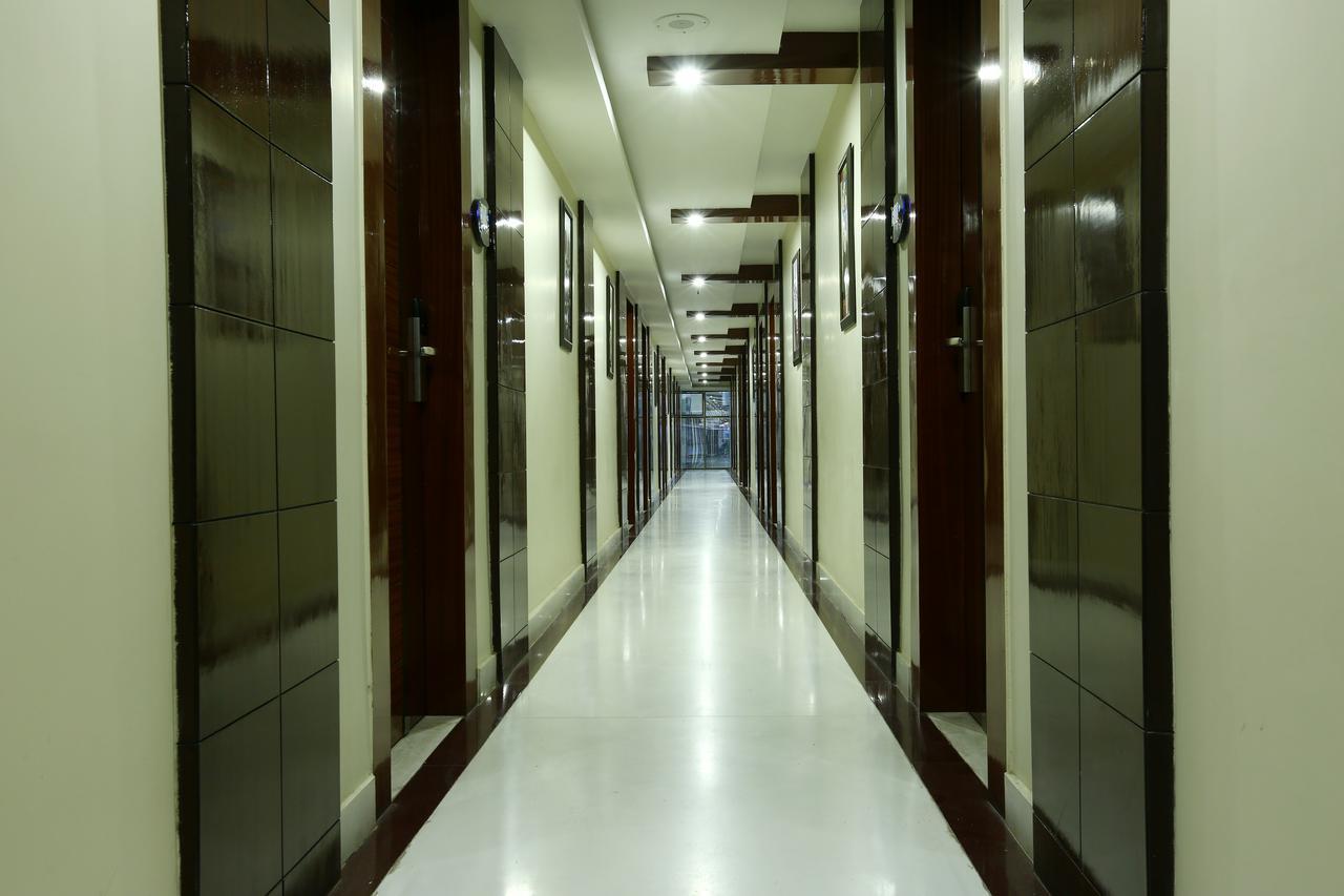 Hotel Sj International Guwahati Dış mekan fotoğraf